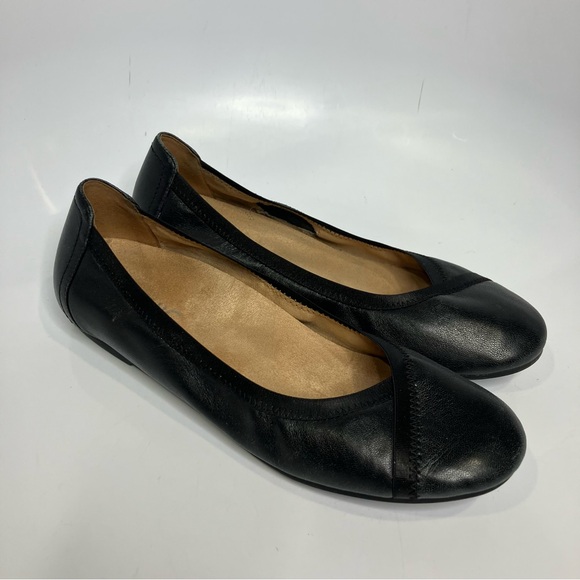Vionic black leather ballet flats arch support women’s size 8.5 business casual - Picture 1 of 7